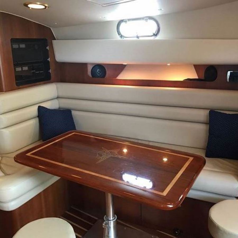 2002 Pursuit 3800 Offshore Cabin Seating